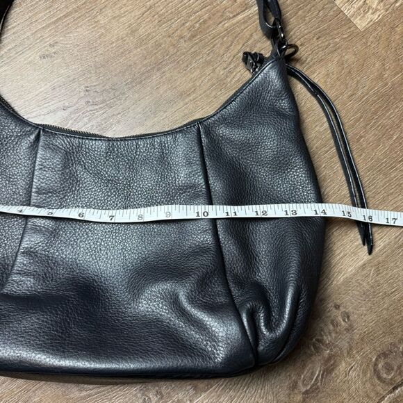 Elliot Lucca | Black Leather Two Way Crossbody Bag‎ - Picture 7 of 11